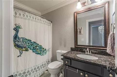 Bath - 533 Maple Ave, Springdale, AR 72764 photo 3 of 3