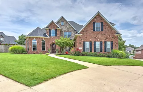 6914 W Shadow Valley Rd, Rogers, AR 72758