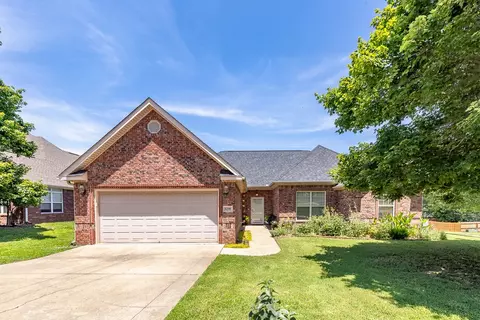 6296 W Greens Chapel Rd, Fayetteville, AR 72704
