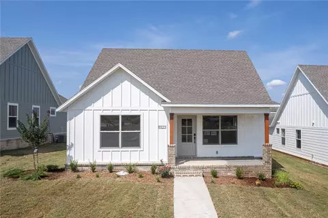 9621 Sequoia Ln, Fort Smith, AR 72916