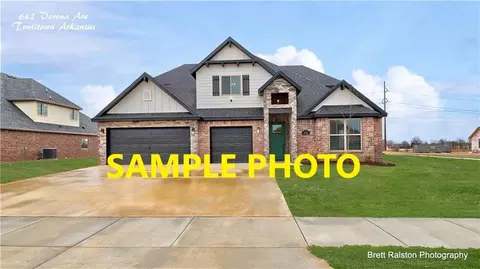 1331 Tiffany St, Centerton, AR 72719