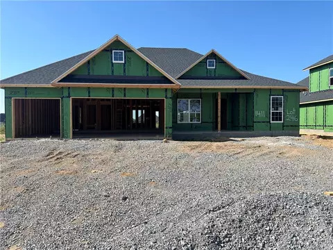 1401 Josephine St, Centerton, AR 72719