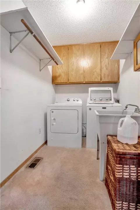 255 Old Wire Rd, Springdale, AR 72764 photo 9
