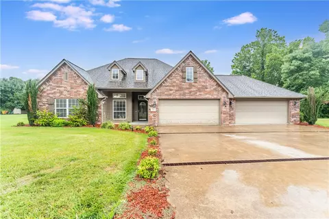 63 Magrath Dr, Bella Vista, AR 72715
