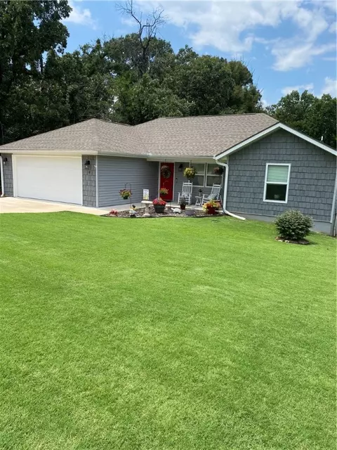 9 Hebrides Dr, Bella Vista, AR 72715