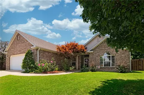 203 Emery Blvd, Pea Ridge, AR 72751