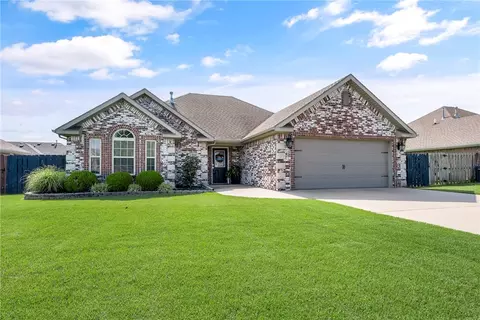 6208 S 37th St, Rogers, AR 72758