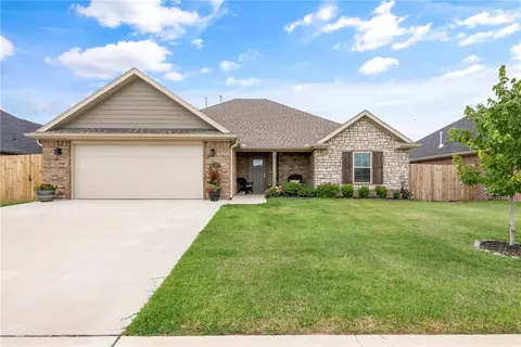 727 Woodplains Ave, Springdale, AR 72762