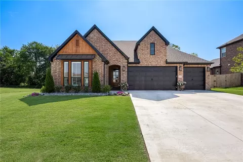 812 Post Way, Cave Springs, AR 72718