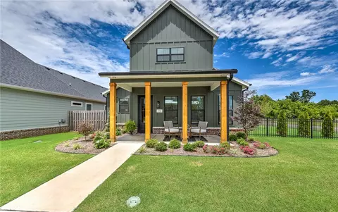 6706 Garden Trail Ave, Springdale, AR 72762