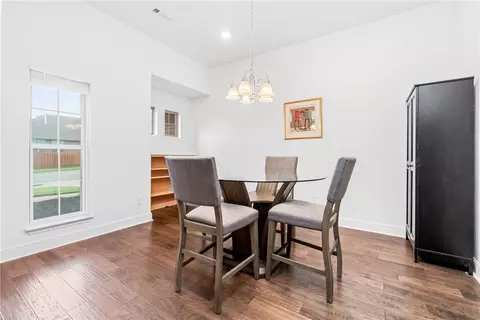 720 Gala Cir, Bentonville, AR 72712 photo 4