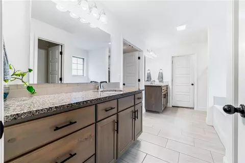 720 Gala Cir, Bentonville, AR 72712 photo 8