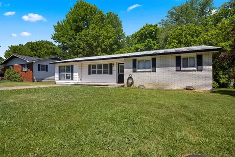 1008 S Janelle Ave, Fayetteville, AR 72701