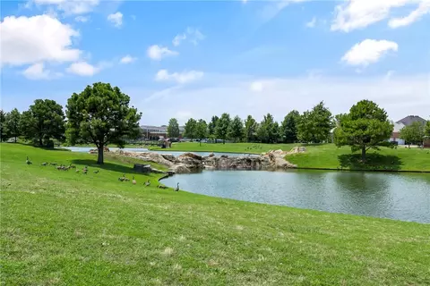 View/Area - 669 Doris Dr, Springdale, AR 72762 photo 1 of 2