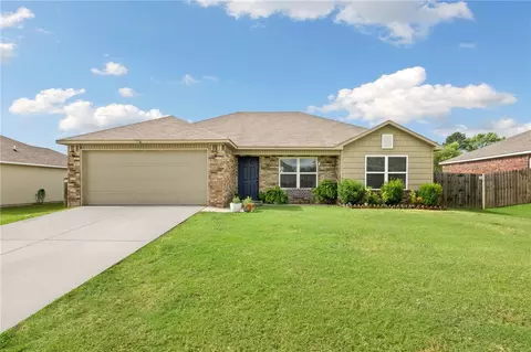 2593 Sebright Ave, Springdale, AR 72764