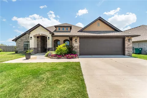 900 Redfree Dr, Bentonville, AR 72712