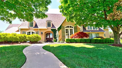 14 W Pinnacle Dr, Rogers, AR 72758