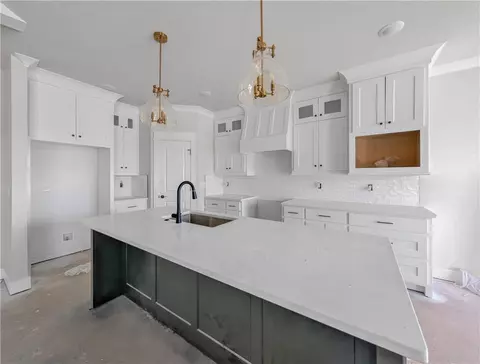 Kitchen - 7731 Range Ave, Springdale, AR 72762 photo 1 of 2