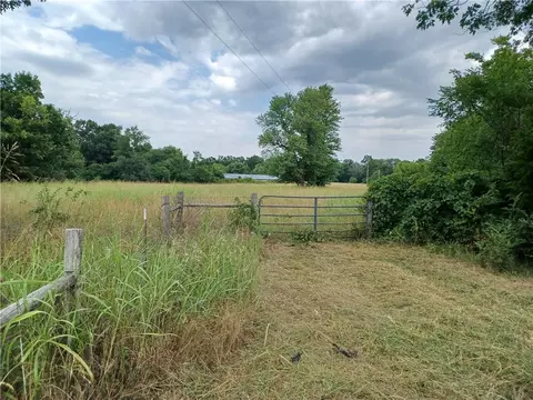 16136 W Highway 72, Gravette, AR 72736