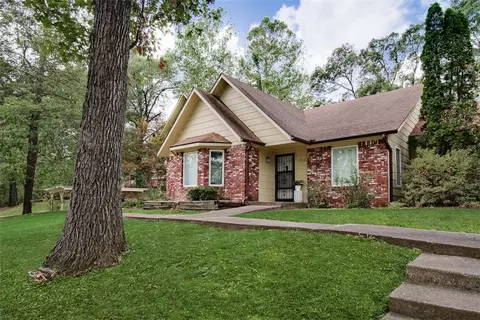 3208 Cardinal Creek Cir, Bentonville, AR 72712