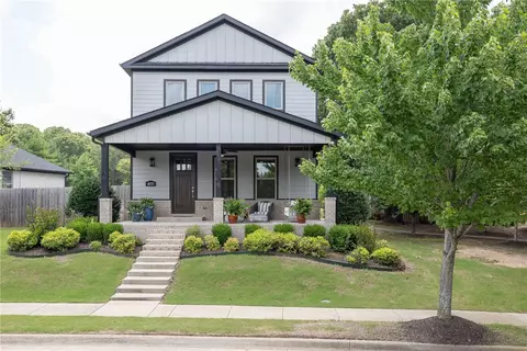 4255 N Harbor Isle, Fayetteville, AR 72703