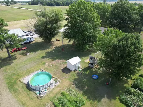 Exterior - 10149 Ruby Hall Rd, Gentry, AR 72734 photo 3 of 9