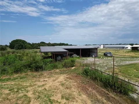 Exterior - 10149 Ruby Hall Rd, Gentry, AR 72734 photo 9 of 9