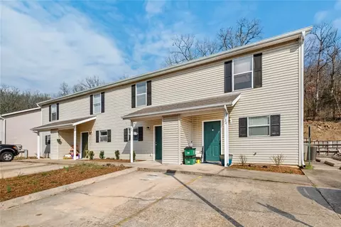 1418 E 1420 1422 1424 E Sequoyah Ct, Fayetteville, AR 72701