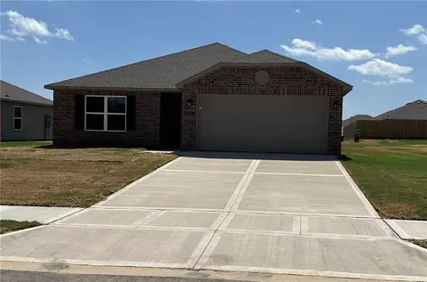 3316 E Hagen St, Siloam Springs, AR 72761