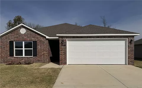 3309 E Hagen St, Siloam Springs, AR 72761