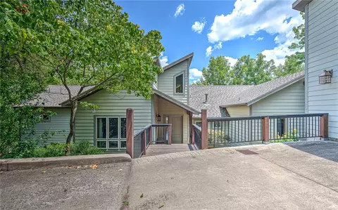 59 Sailboat Dr, Holiday Island, AR 72631