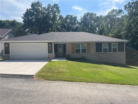 11 Tarland Ln, Bella Vista, AR 72715