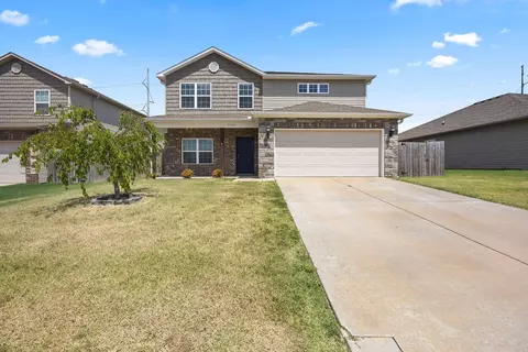 1570 Edinburgh Dr, Centerton, AR 72719