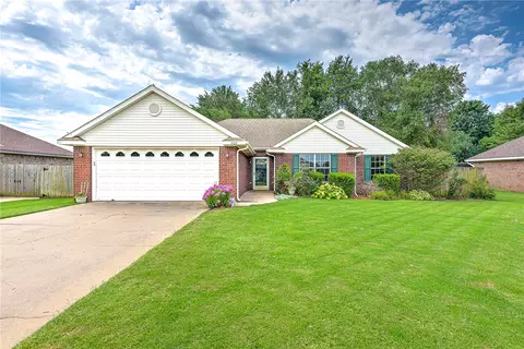 409 Linwood Ave, Lowell, AR 72745