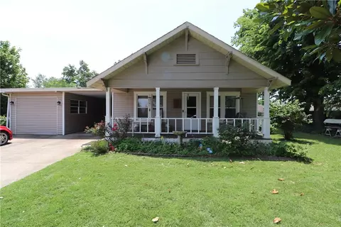 1287 Sunrise Ave, Springdale, AR 72764