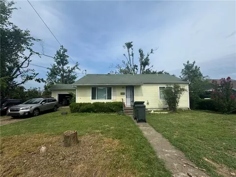 712 5th St, Rogers, AR 72756