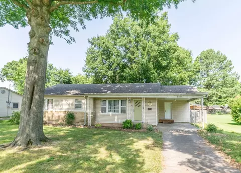 320 E Michael St, Springdale, AR 72764 photo 4