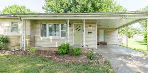 320 E Michael St, Springdale, AR 72764 photo 5