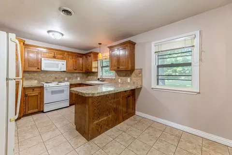 320 E Michael St, Springdale, AR 72764 photo 11