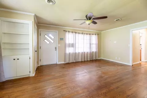 320 E Michael St, Springdale, AR 72764 photo 9