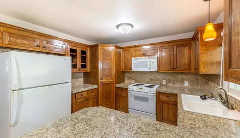 320 E Michael St, Springdale, AR 72764 photo 16