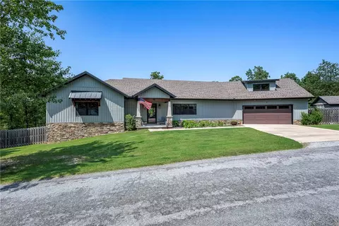 6 Cheviot Ln, Bella Vista, AR 72715