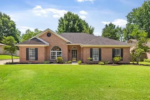 2799 E Birdie Dr, Fayetteville, AR 72703