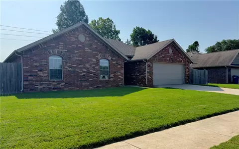 506 Oakley St, Pea Ridge, AR 72751