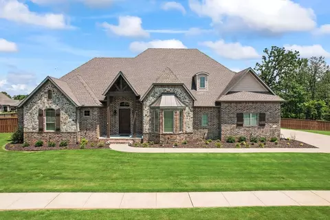 1510 NW Hermanus St, Bentonville, AR 72712