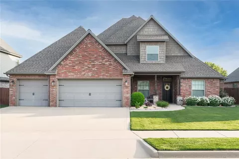 1902 SW Hayfield Ave, Bentonville, AR 72712