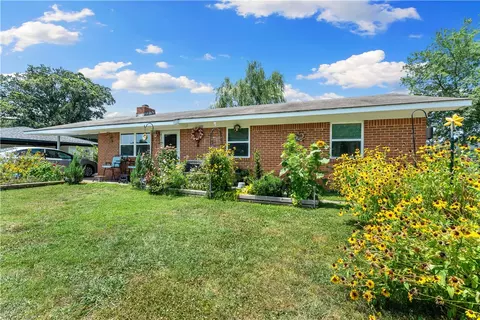 1169 Eubanks St, Decatur, AR 72722