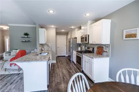 Entry Way - 180 Alexandra Loop, Elkins, AR 72727 photo 1 of 2