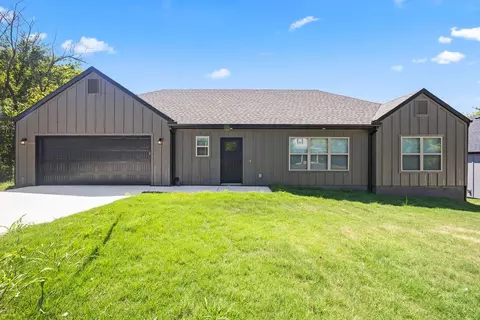 22 Queensferry Ln, Bella Vista, AR 72715