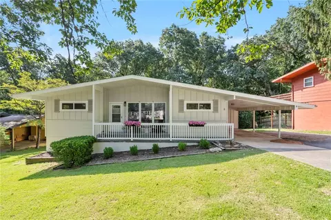 8 Longdon Ln, Bella Vista, AR 72714
